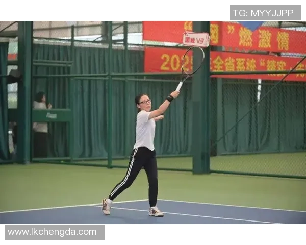 杭州网球队耐力训练揭秘：提升竞技水平的关键因素与方法探讨